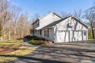 5 Autumn Ridge Rd, New Fairfield, CT 06812 - Photo 4