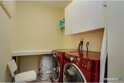 4 Buckingham Lane, West Hartford, CT 06117 - Photo 12