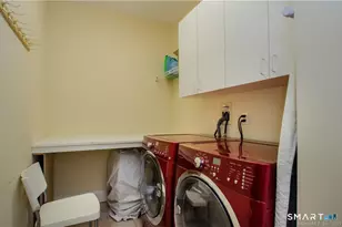 4 Buckingham Ln, West Hartford, CT 06117 - Photo 12