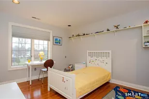 4 Buckingham Ln, West Hartford, CT 06117 - Photo 18