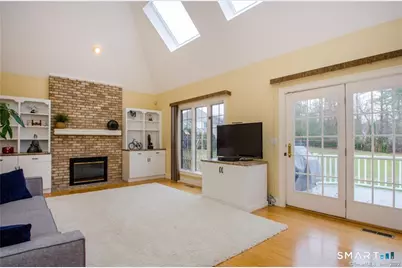 4 Buckingham Lane, West Hartford, CT 06117 - Photo 10