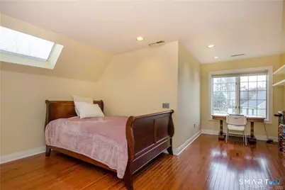 4 Buckingham Lane, West Hartford, CT 06117 - Photo 20