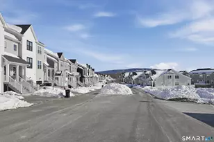 46 Soderman Wy, Cheshire, CT 06410 - Photo 4