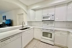 2590 Gold Star Hwy, Groton, CT 06355 - Photo 16