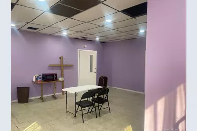 9 Maplewood Avenue, Bloomfield, CT 06002 - Photo 20