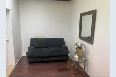 9 Maplewood Avenue, Bloomfield, CT 06002 - Photo 8