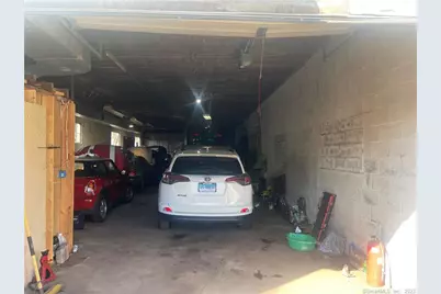 9 Maplewood Avenue, Bloomfield, CT 06002 - Photo 24