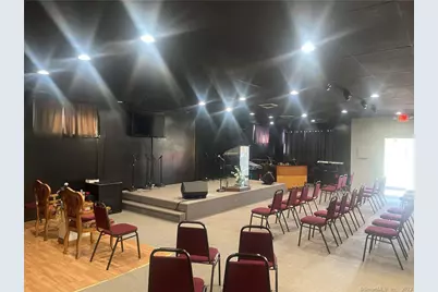 9 Maplewood Avenue, Bloomfield, CT 06002 - Photo 4