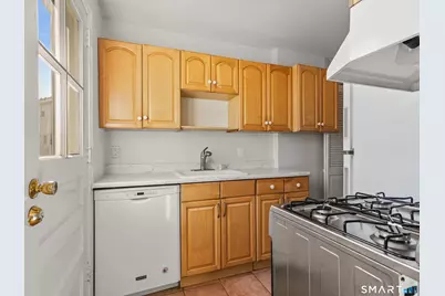 214 Sylvan Knoll Road #214, Stamford, CT 06902 - Photo 10