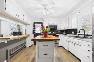 10 1st St, Thompson, CT 06255 - Photo 6