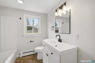 9 Grand St, Enfield, CT 06082 - Photo 8