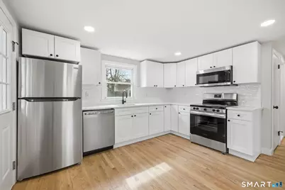 9 Grand Street, Enfield, CT 06082 - Photo 4