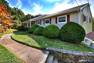90 Brook Hill Rd, Hamden, CT 06514 - Photo 4