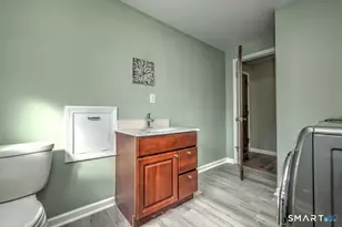 90 Brook Hill Rd, Hamden, CT 06514 - Photo 34