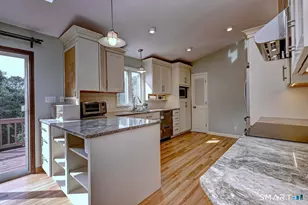 90 Brook Hill Rd, Hamden, CT 06514 - Photo 20