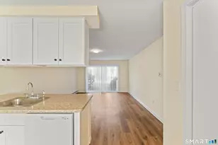 186 Stillwater Ave, Stamford, CT 06902 - Photo 4