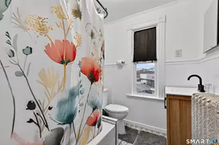 60 Ocean Ave, New London, CT 06320 - Photo 22