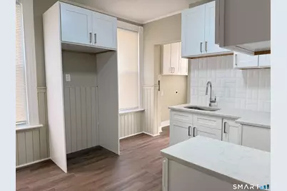 876 Elm Street #1, New Haven, CT 06511 - Photo 4