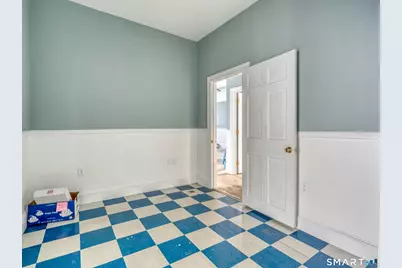 105 Huntington Street, New London, CT 06320 - Photo 22