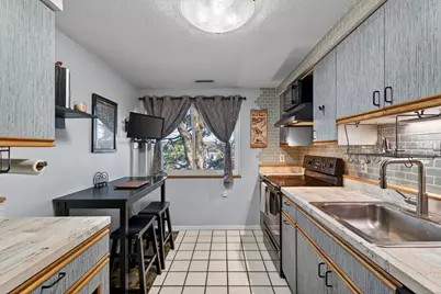 3 Sunridge Lane #3, Cromwell, CT 06416 - Photo 10