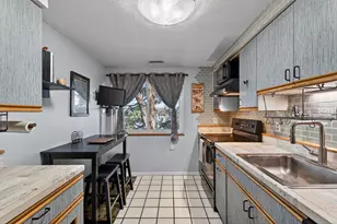 3 Sun Ridge Ln, Cromwell, CT 06416 - Photo 10