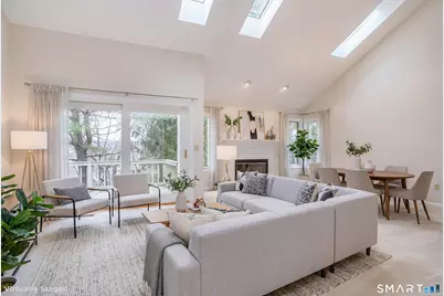 12 Boulevard Drive #31-173, Danbury, CT 06810 - Photo 8