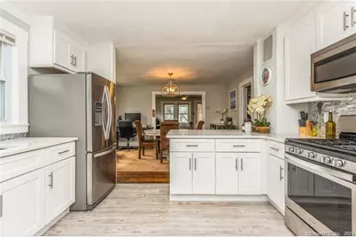 1124 Shippan Avenue, Stamford, CT 06902 - Photo 20