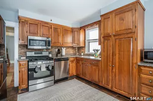 109 Grennan Rd, West Hartford, CT 06107 - Photo 26