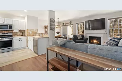 1902 Cypress Drive #1902, Danbury, CT 06811 - Photo 2