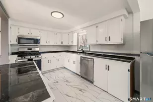 272 Franklin Rd, Hamden, CT 06517 - Photo 6