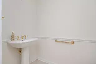 82 Suzie Dr, Newtown, CT 06470 - Photo 12