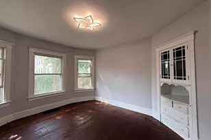 184 Fairview St, New Britain, CT 06051 - Photo 1