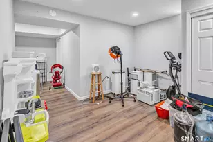 71 Cliff St, Naugatuck, CT 06770 - Photo 36