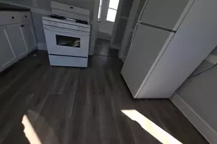 23 Vermont St, Waterbury, CT 06704 - Photo 4