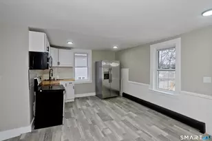 47 Maple Ave, Enfield, CT 06082 - Photo 4