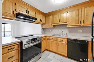 24 Dutton Pl Way, Glastonbury, CT 06033 - Photo 12