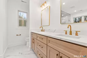 210 Pansy Rd, Fairfield, CT 06824 - Photo 20