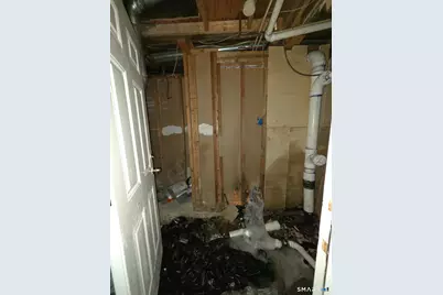 230 Bishop Street, Waterbury, CT 06704 - Photo 20