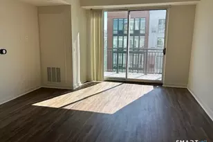 120A Towne St, Stamford, CT 06904 - Photo 16