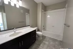 120A Towne St, Stamford, CT 06904 - Photo 10