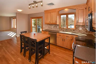 35 Vincent Circle, South Windsor, CT 06074 - Photo 12