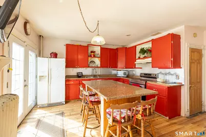 100 Campfield Avenue, Hartford, CT 06114 - Photo 10