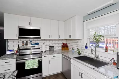 7 Bobolink Lane, Enfield, CT 06082 - Photo 4