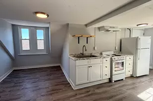 205 Shaw St, New London, CT 06320 - Photo 4