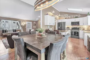 22 Crestwood Dr, Naugatuck, CT 06770 - Photo 16