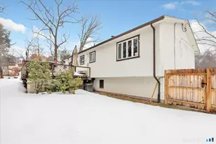 22 Crestwood Dr, Naugatuck, CT 06770 - Photo 8