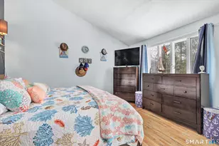 22 Crestwood Dr, Naugatuck, CT 06770 - Photo 26