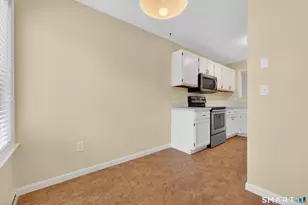 20 E Pembroke Rd, Danbury, CT 06811 - Photo 6