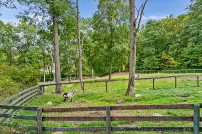 17 Colonial Drive, Killingworth, CT 06419 - Photo 4