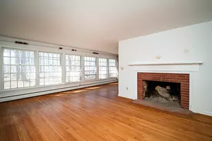 33 Fairground Rd, Woodbridge, CT 06525 - Photo 8